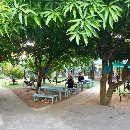 Fat Monkey Hostel Coron Eksteriør bilde